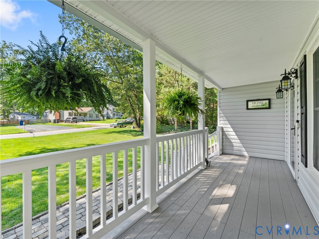 6811 Sika Ct