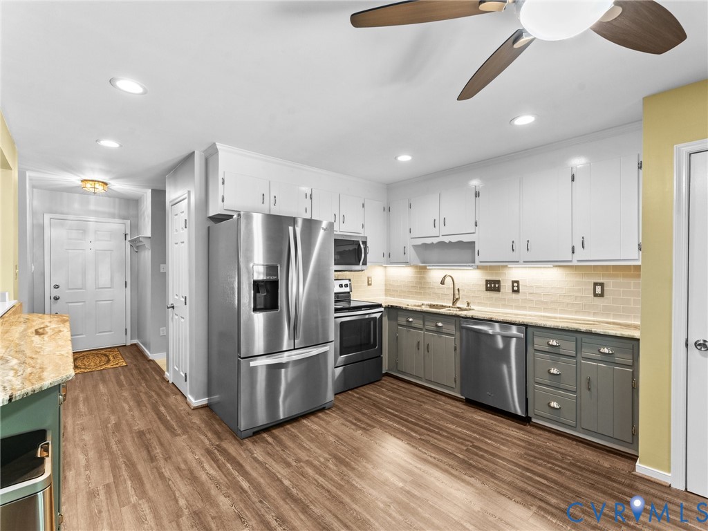 6811 Sika Ct