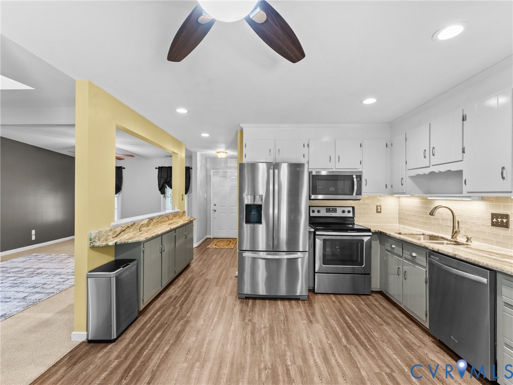 6811 Sika Ct