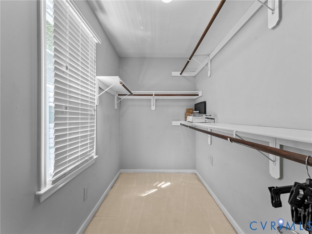 6811 Sika Ct