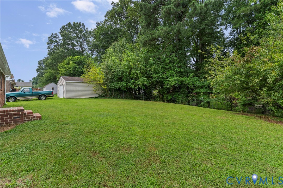 3924 Lamplighter Dr