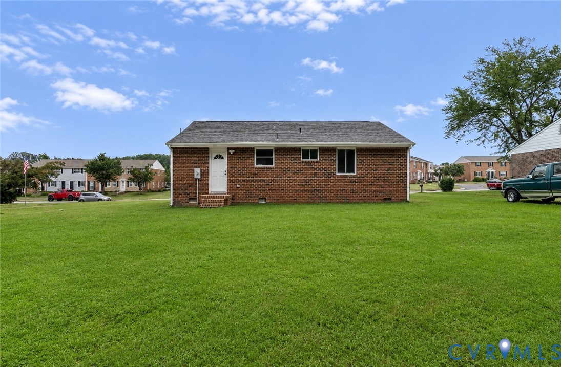 3924 Lamplighter Dr