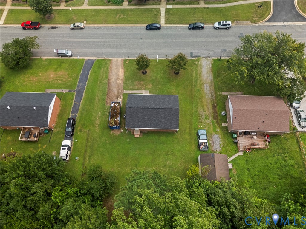 3924 Lamplighter Dr