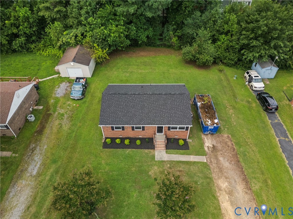 3924 Lamplighter Dr