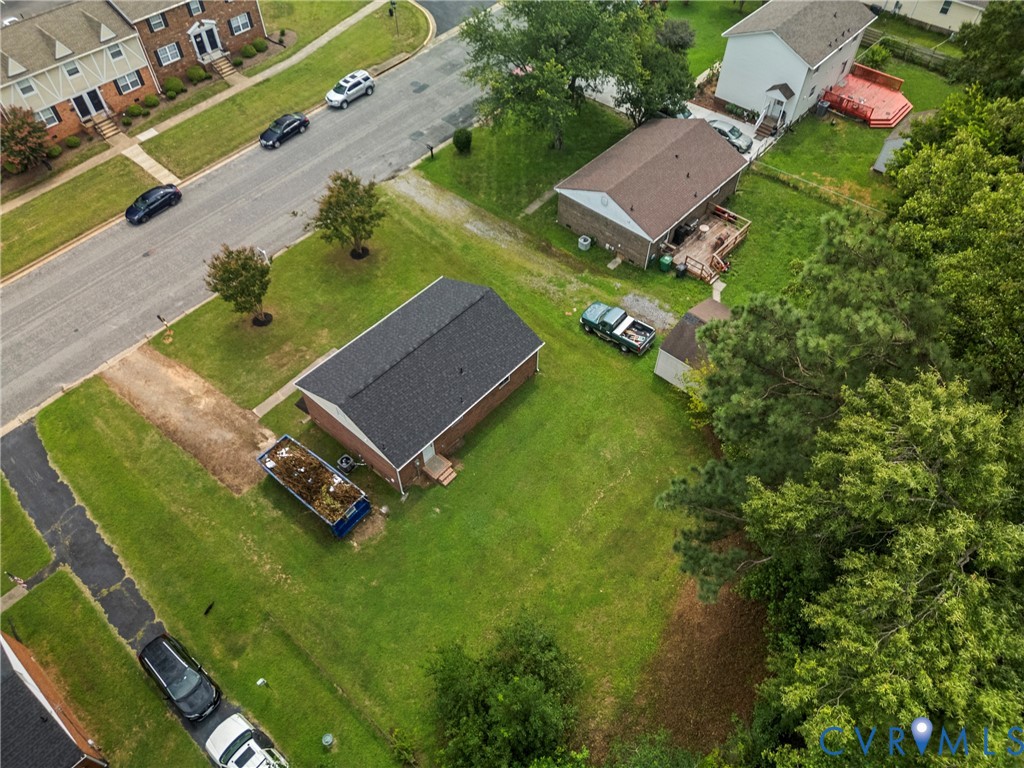 3924 Lamplighter Dr