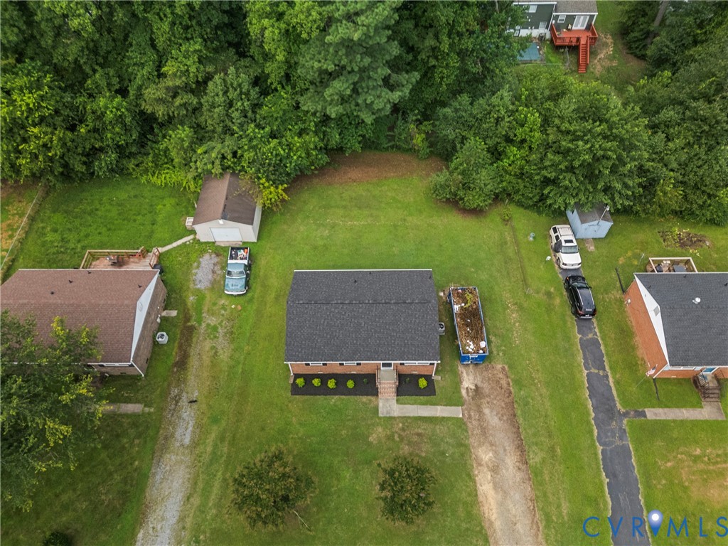 3924 Lamplighter Dr