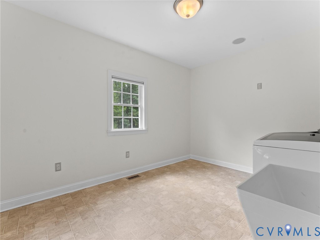 6611 Ammon Rd