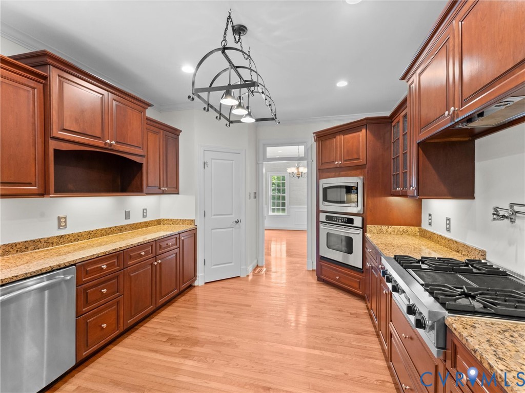 6611 Ammon Rd