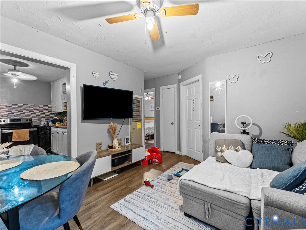 2739 Brampton Way