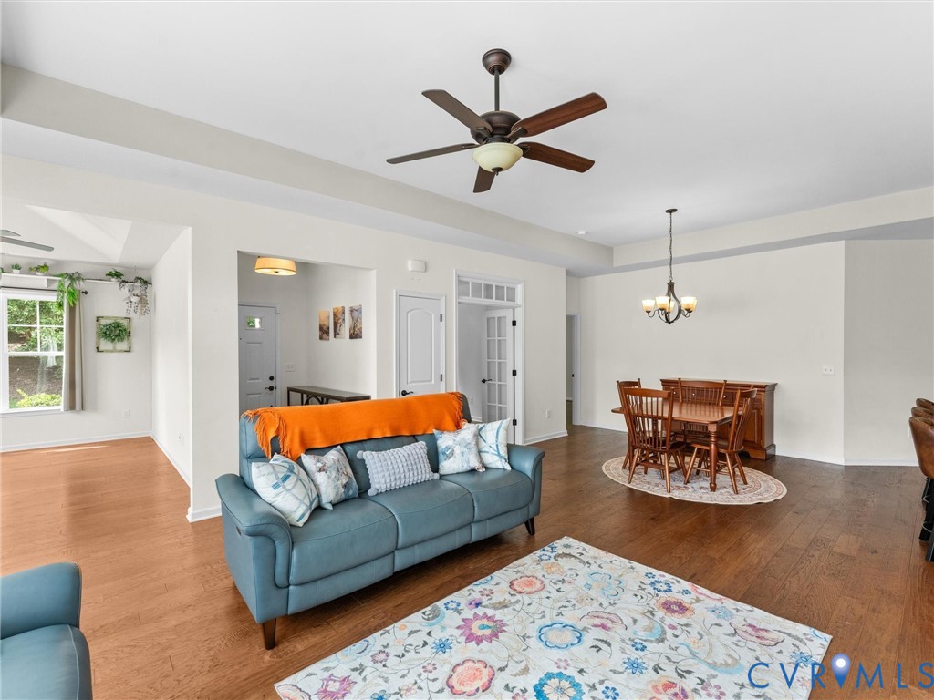 7704 Ashlake