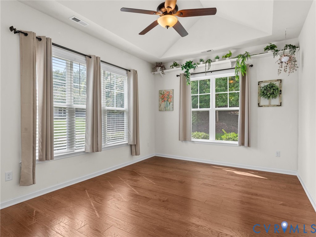 7704 Ashlake
