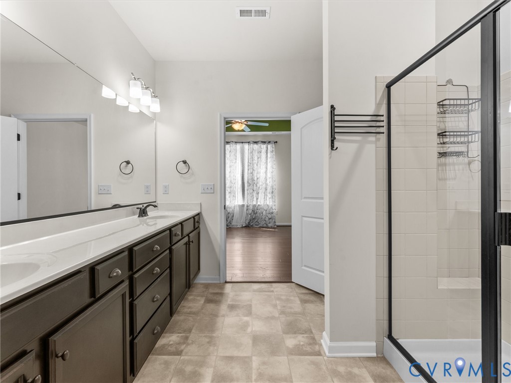 7704 Ashlake