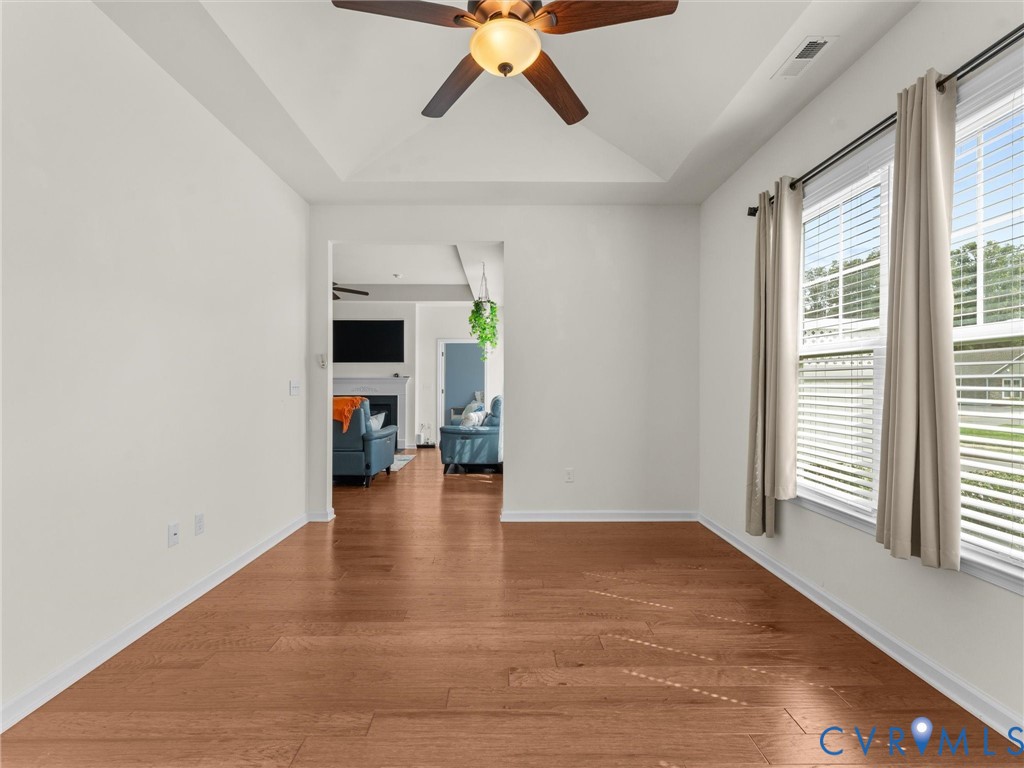 7704 Ashlake