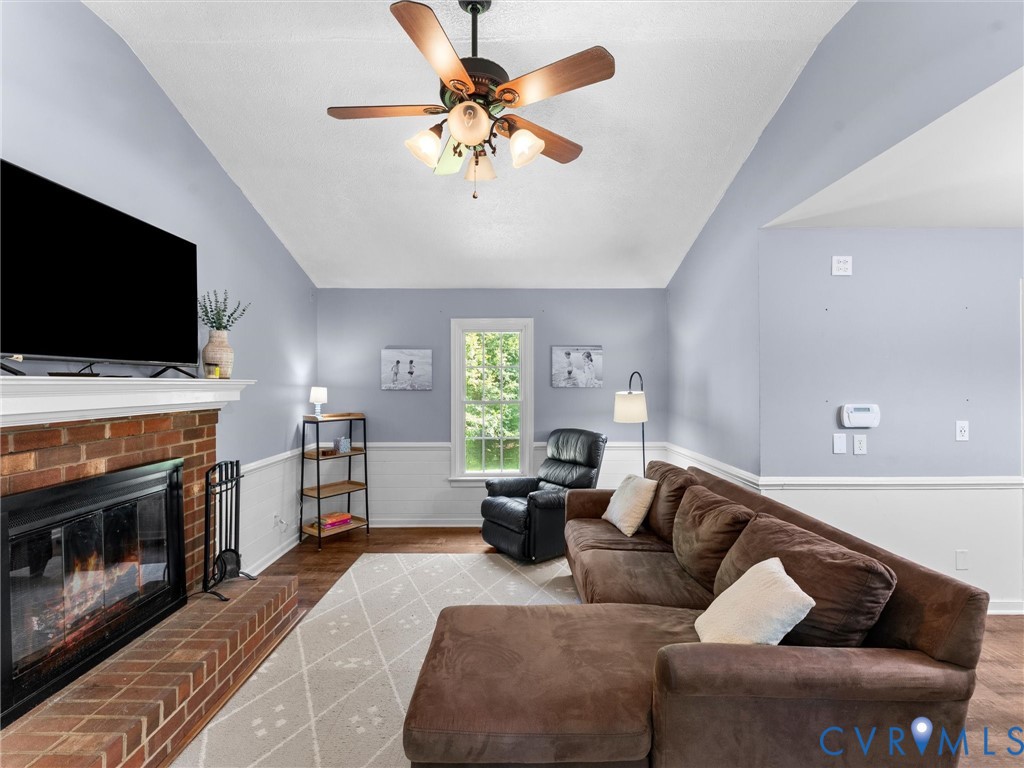 12651 Thoreau Dr