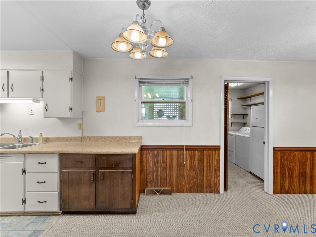 3017 Sherwood Ln