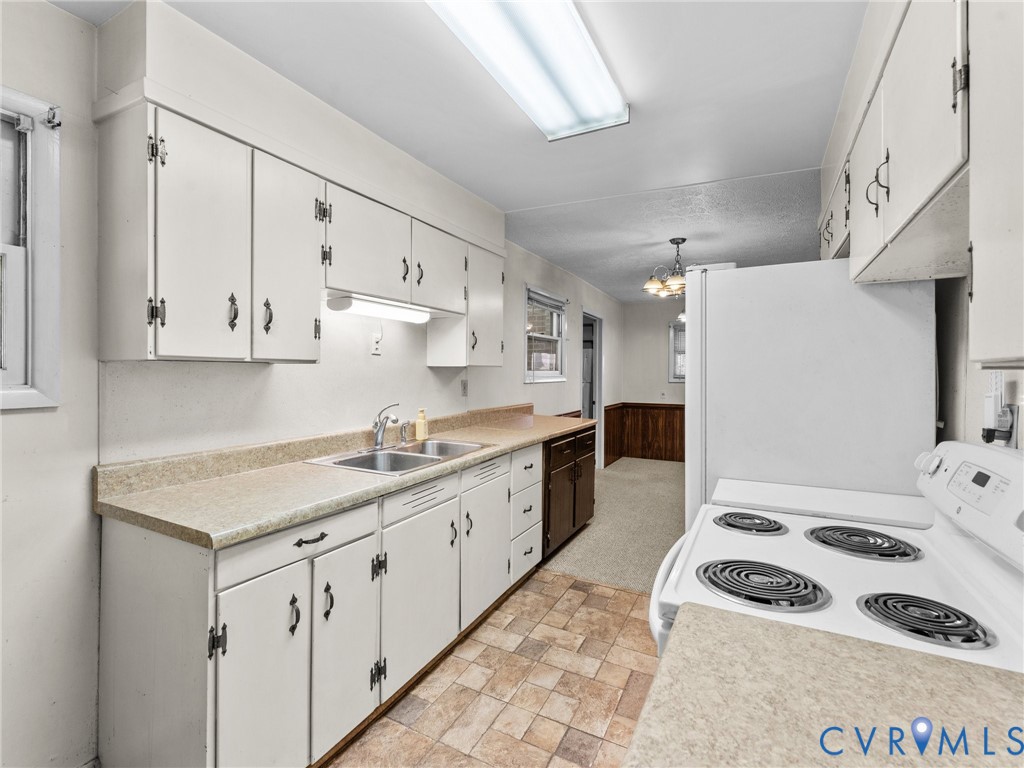 3017 Sherwood Ln
