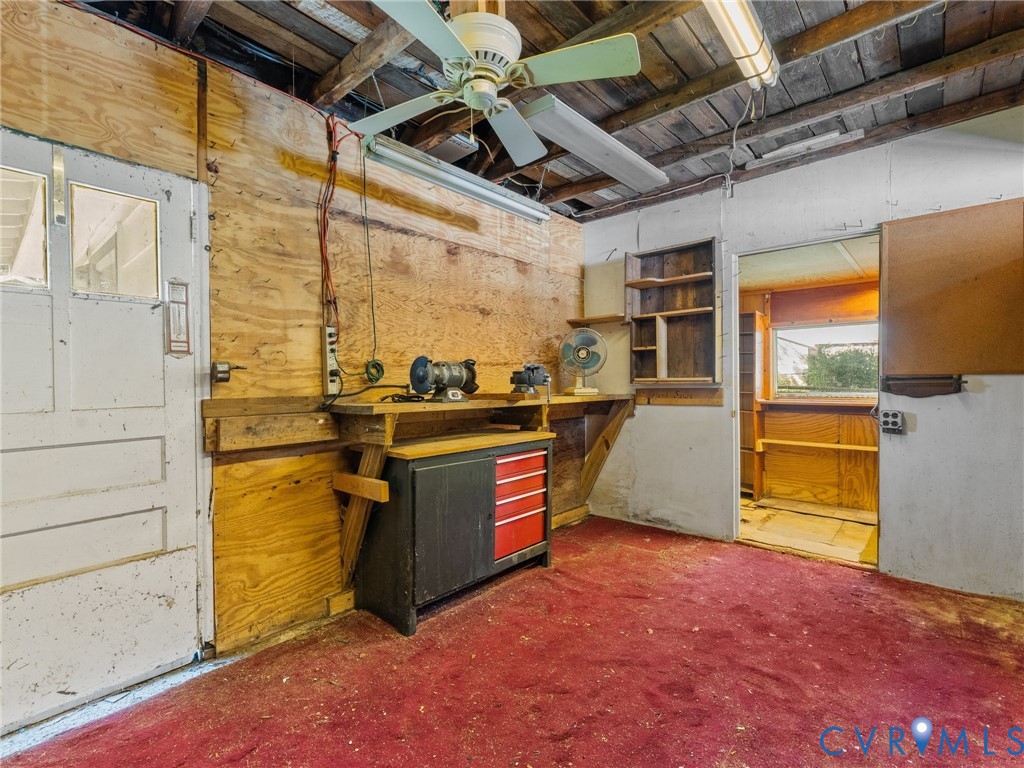 3017 Sherwood Ln