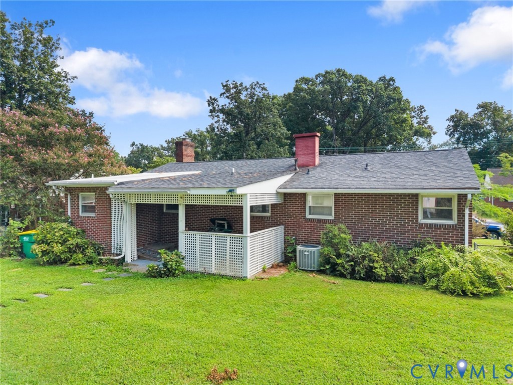 3017 Sherwood Ln