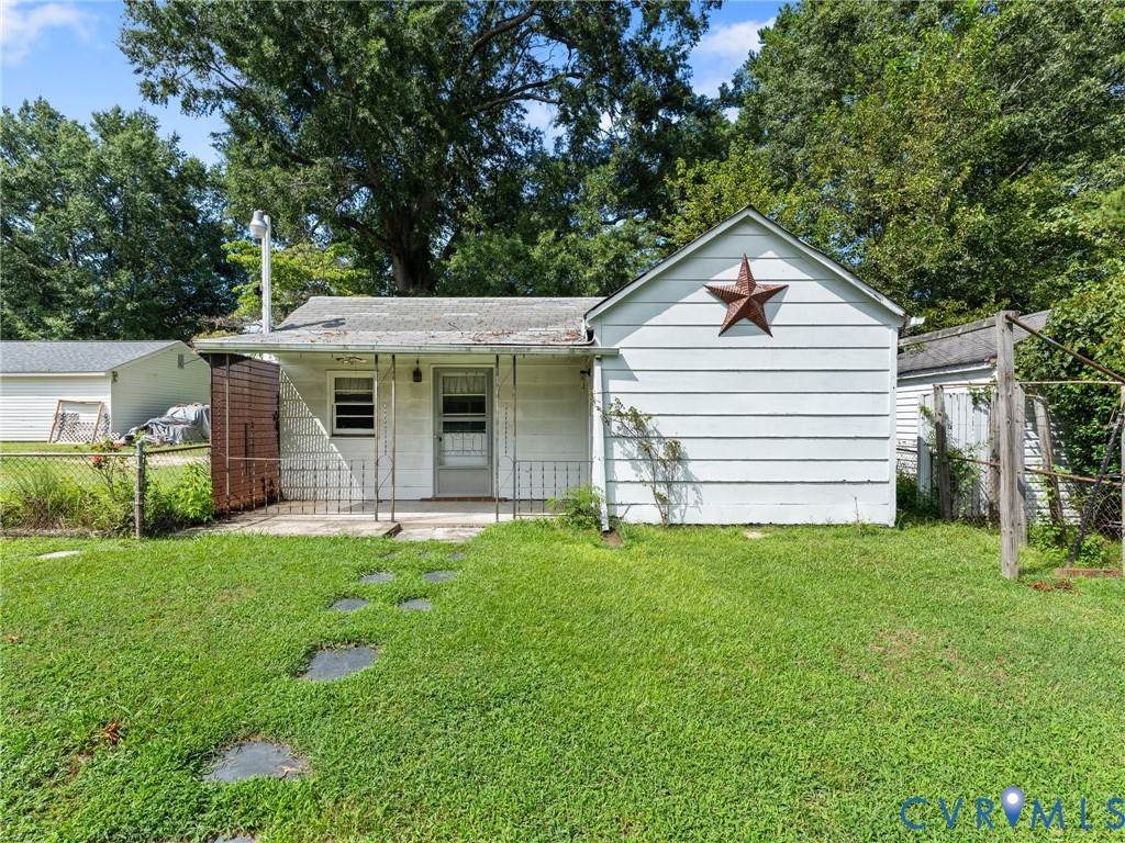 3017 Sherwood Ln