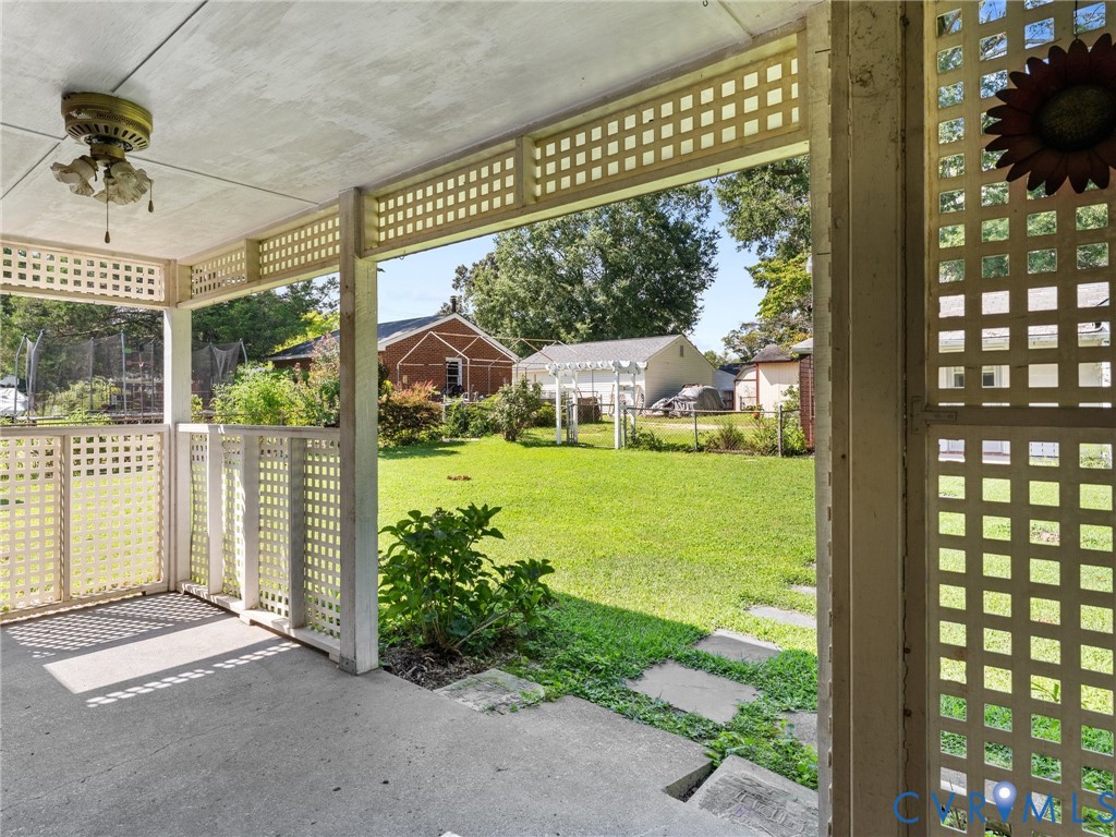 3017 Sherwood Ln