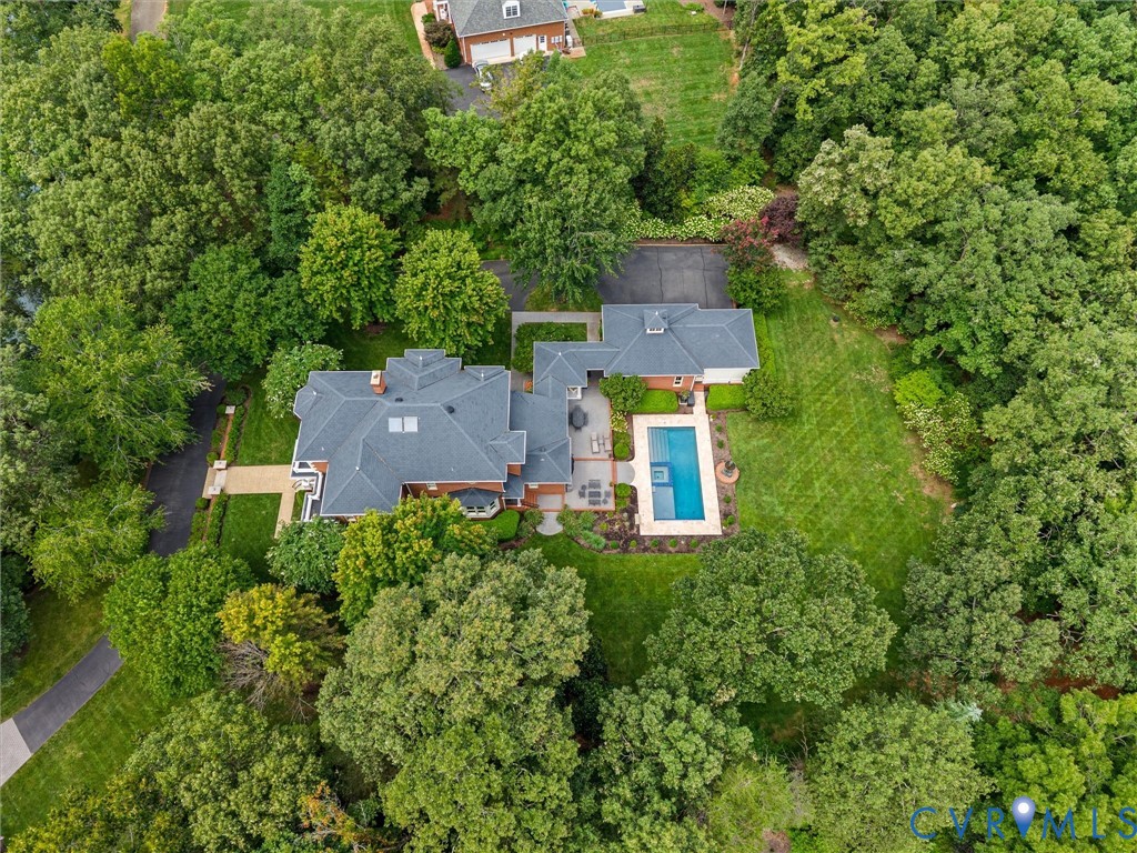 3255 Greywalls Dr