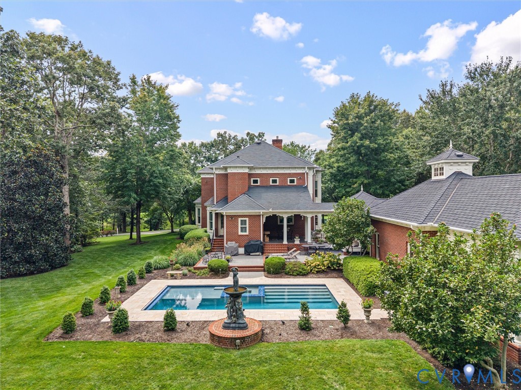 3255 Greywalls Dr
