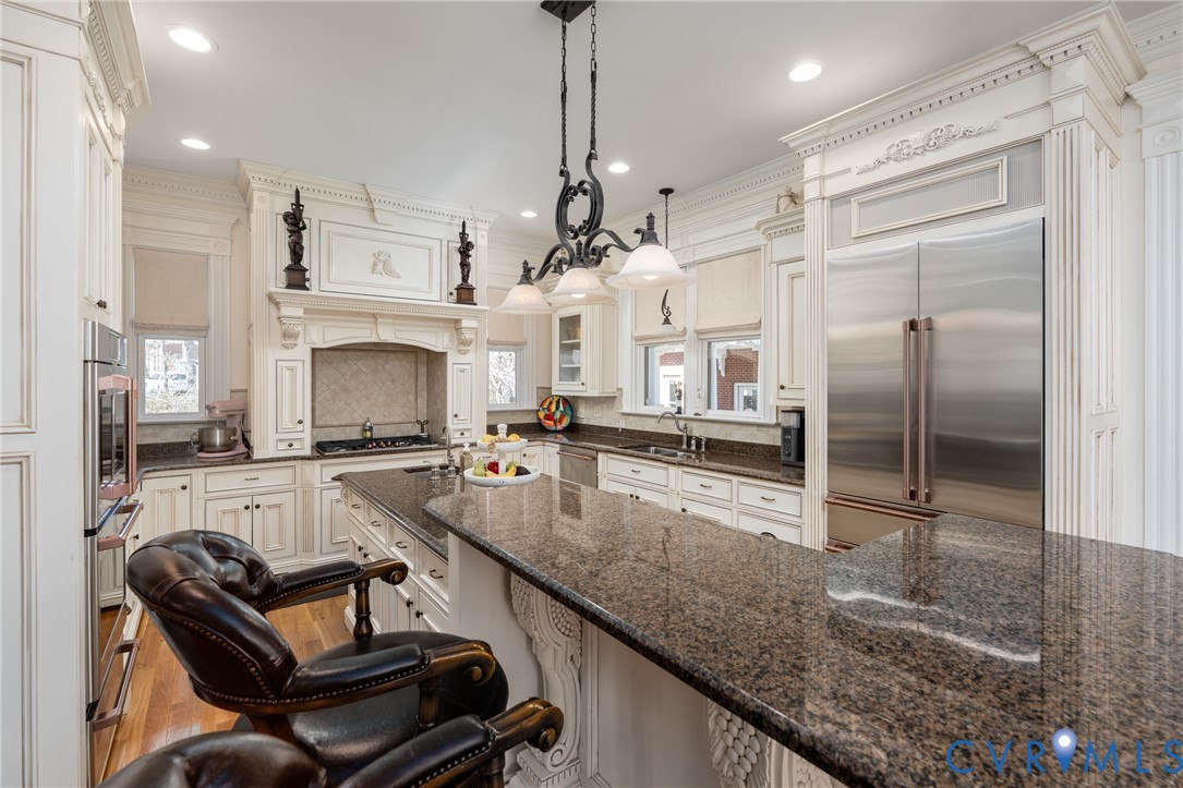 3255 Greywalls Dr