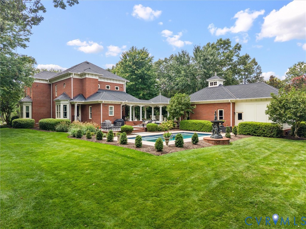 3255 Greywalls Dr
