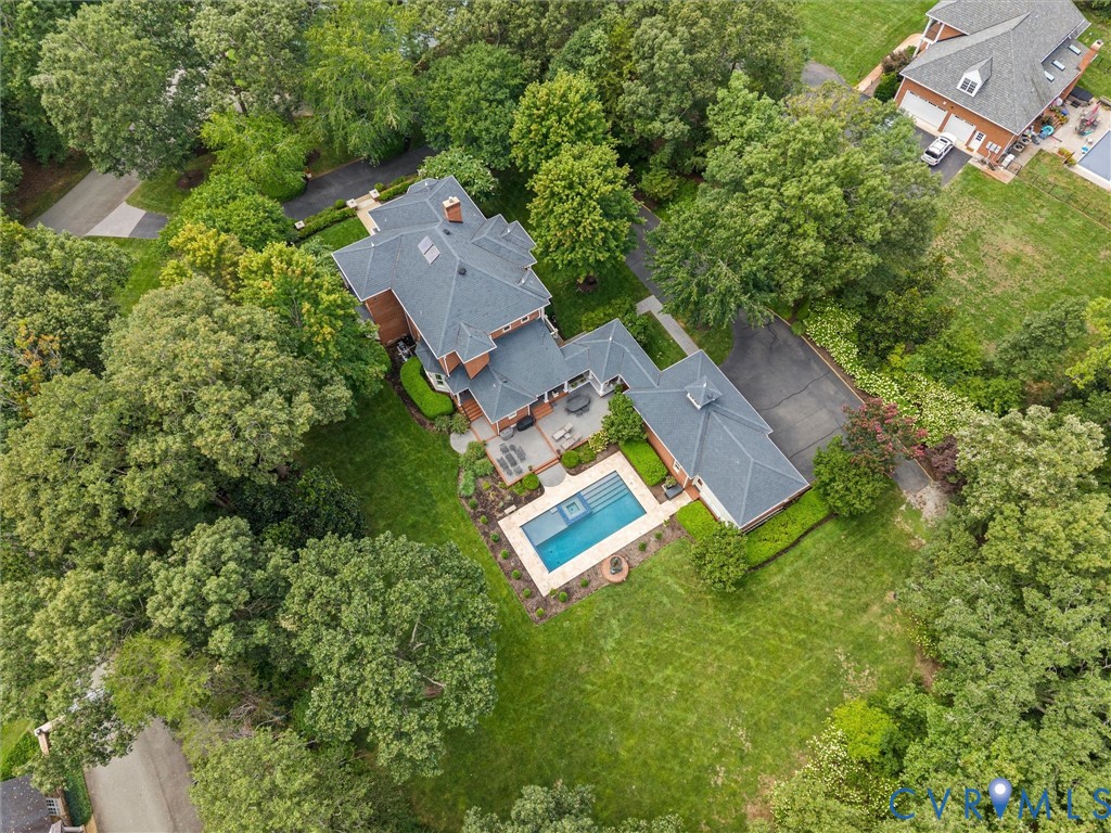 3255 Greywalls Dr