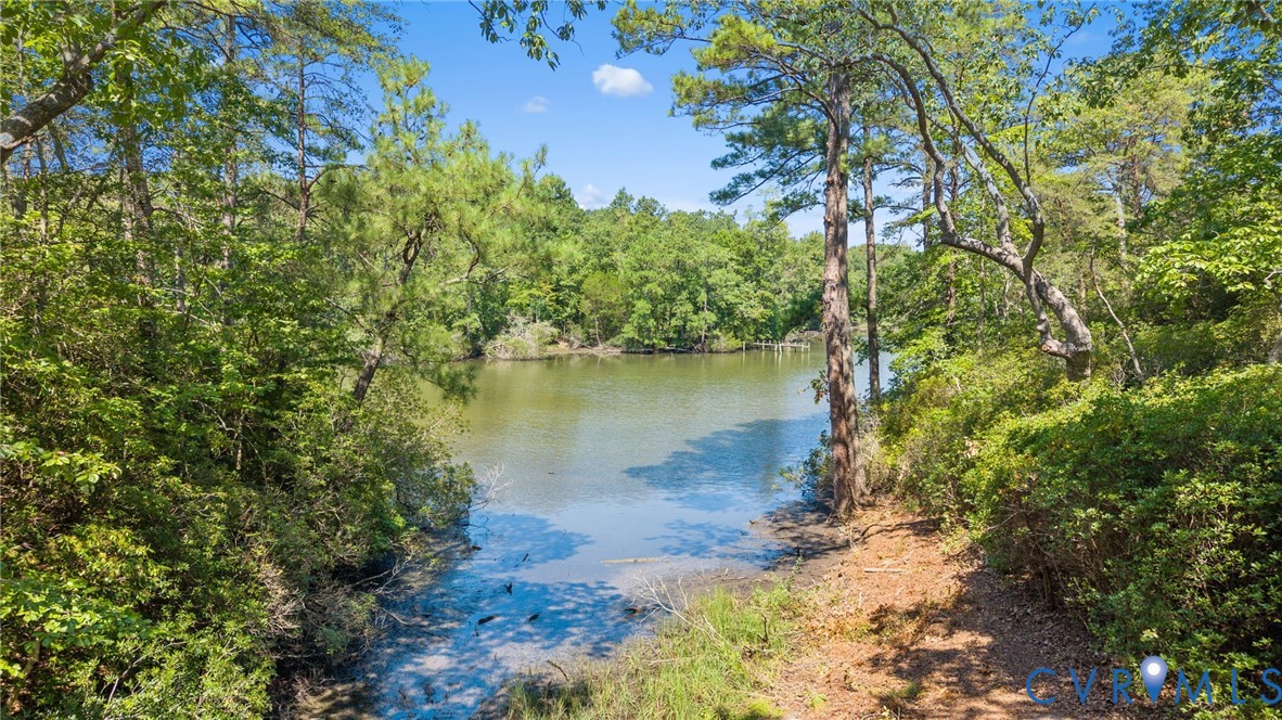 379 Mallard Dr