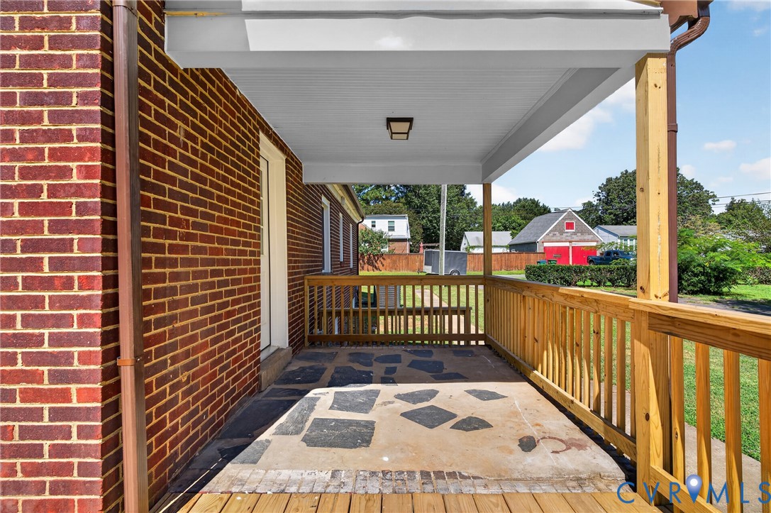 3054 Dupont Ave