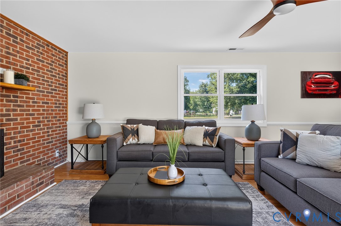 3054 Dupont Ave