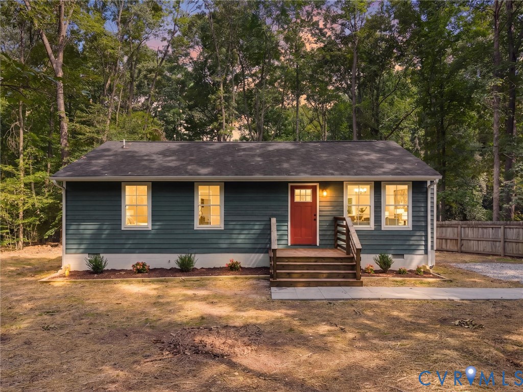 4902 Genlou Ct