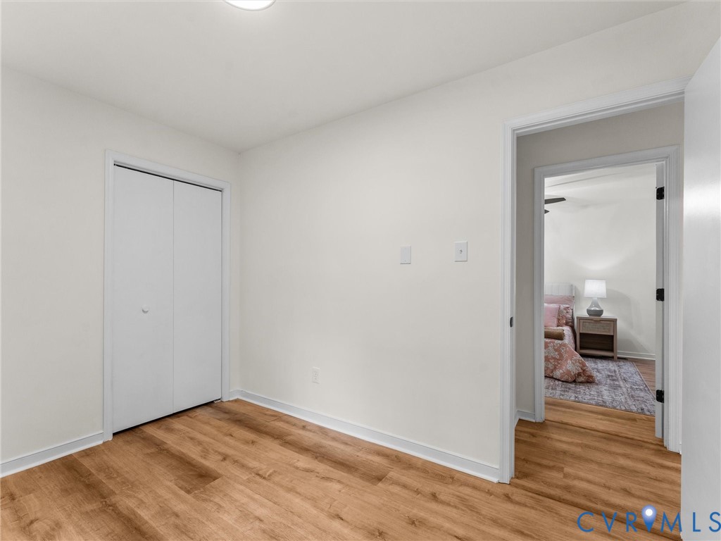 4902 Genlou Ct
