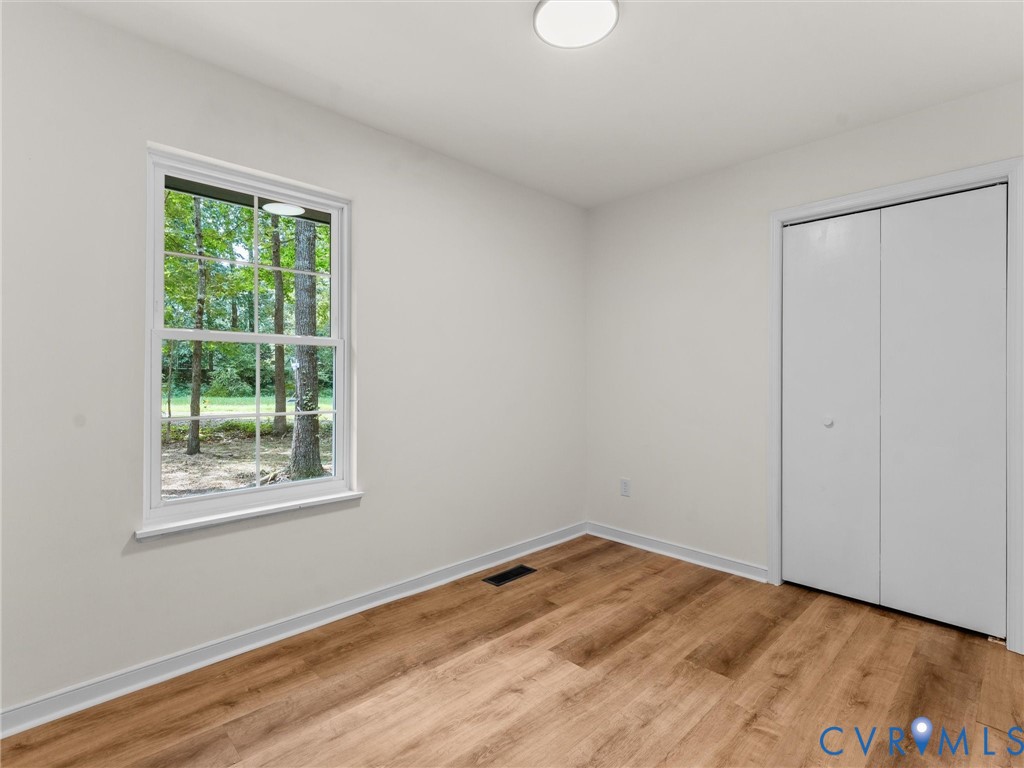 4902 Genlou Ct