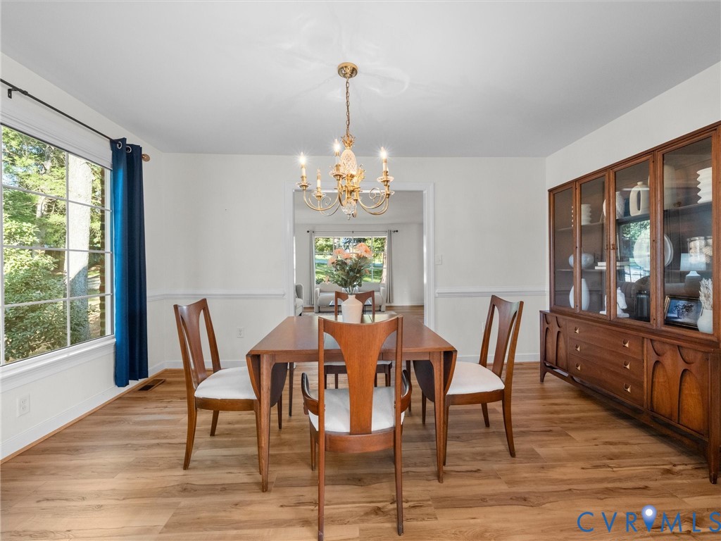 2235 Lakeview Dr
