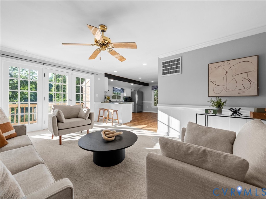 2235 Lakeview Dr