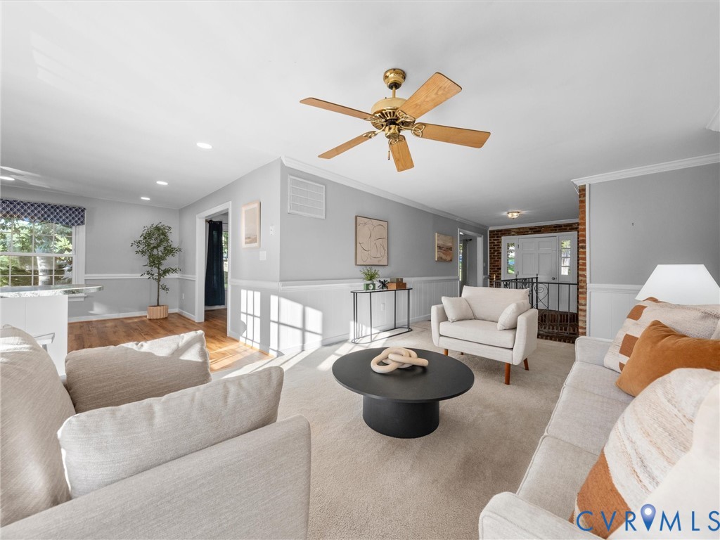2235 Lakeview Dr