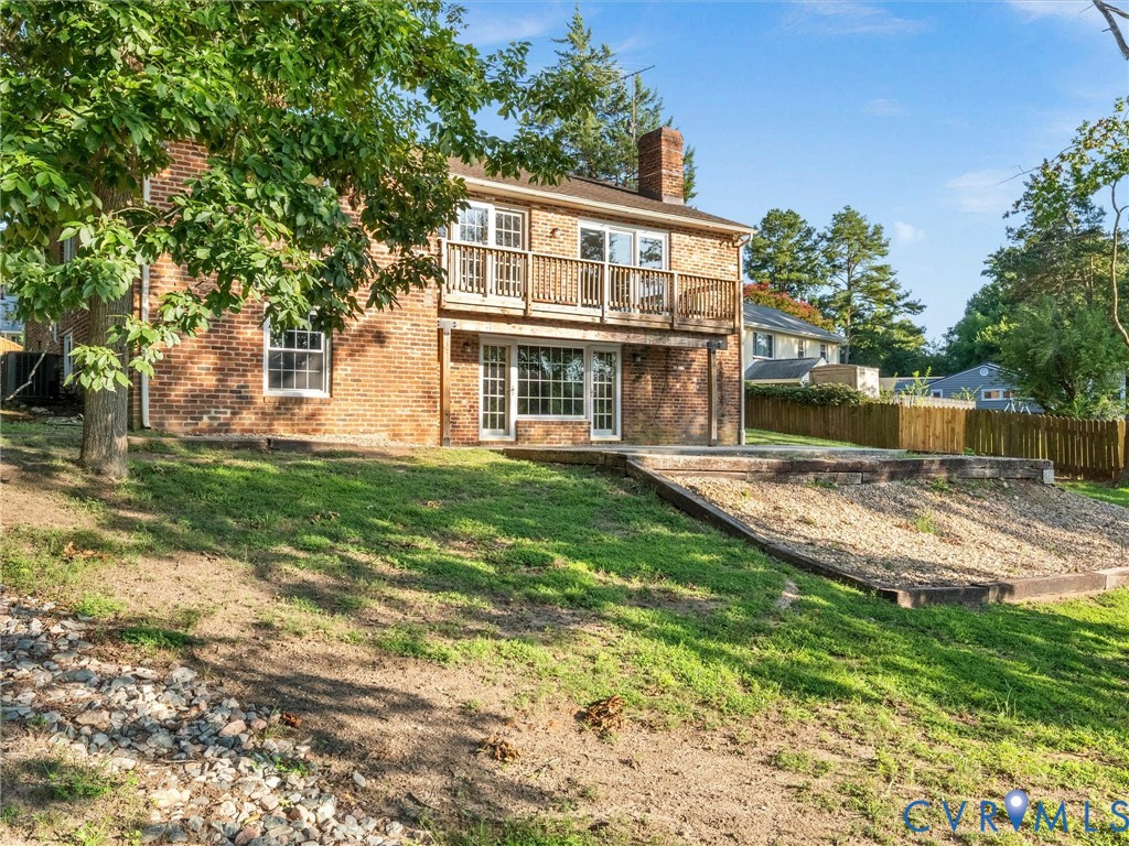 2235 Lakeview Dr