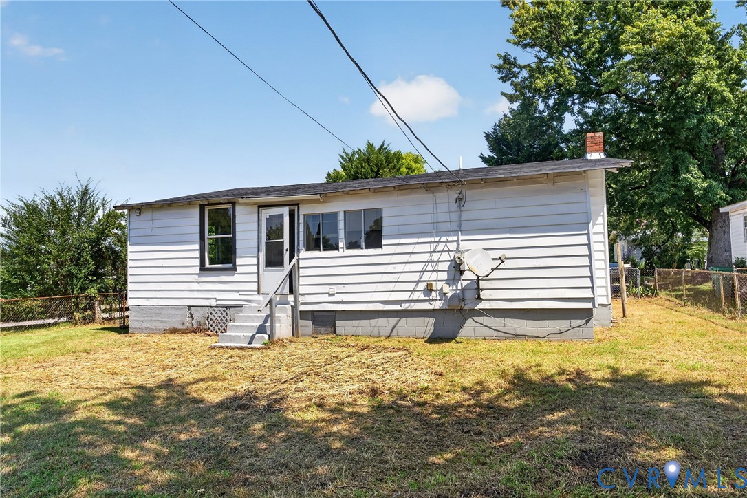 710 N 8th Ave