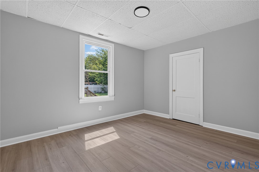 710 N 8th Ave