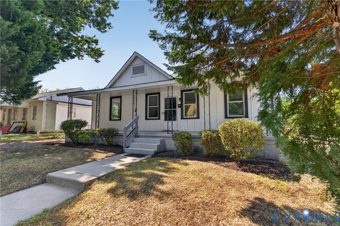 710 N 8th Ave