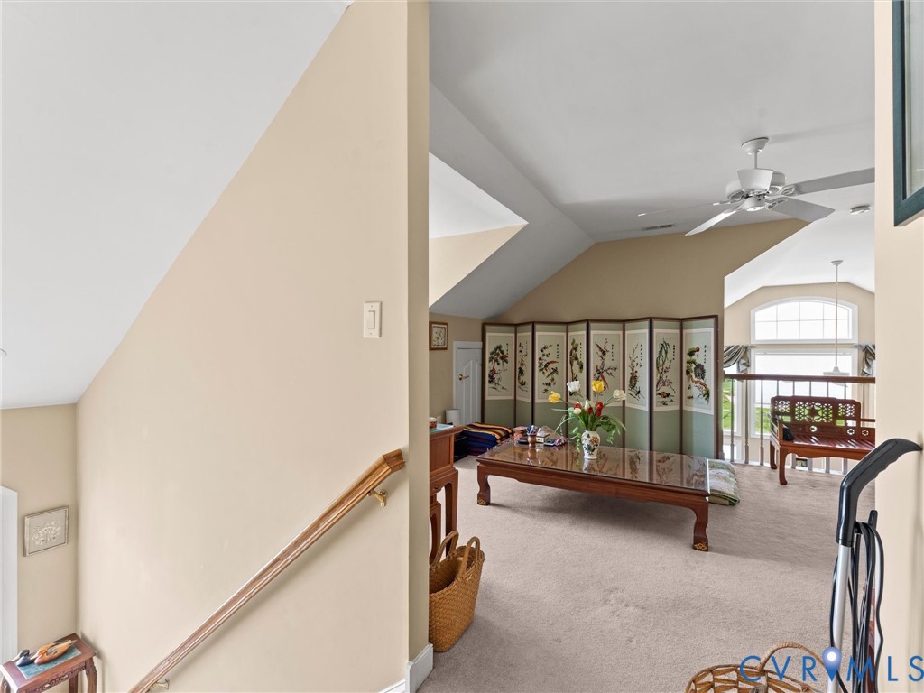 5530 Villa Green Dr