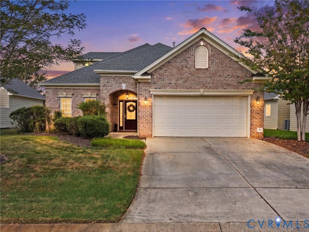 5530 Villa Green Dr