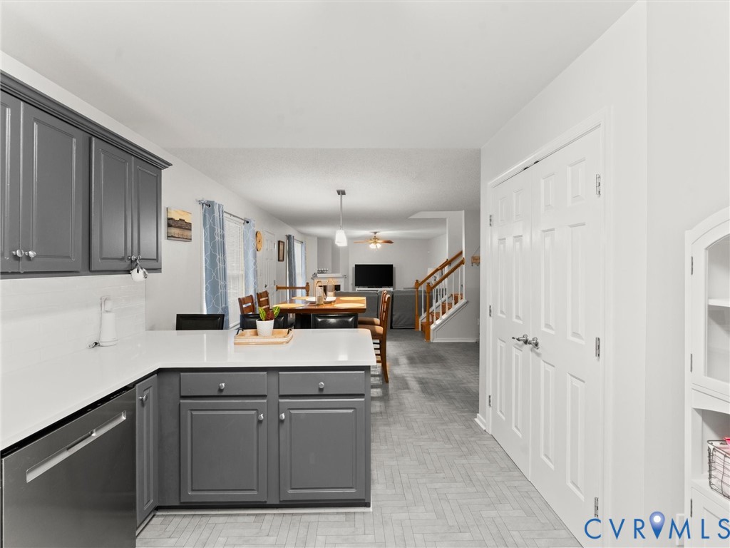 7019 Highcrest Ridge Dr