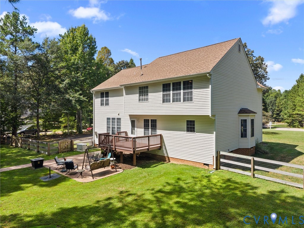 7019 Highcrest Ridge Dr