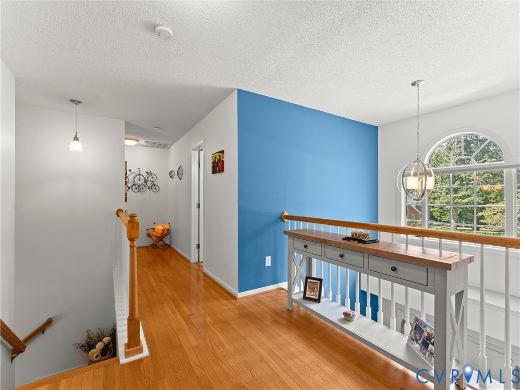 7019 Highcrest Ridge Dr
