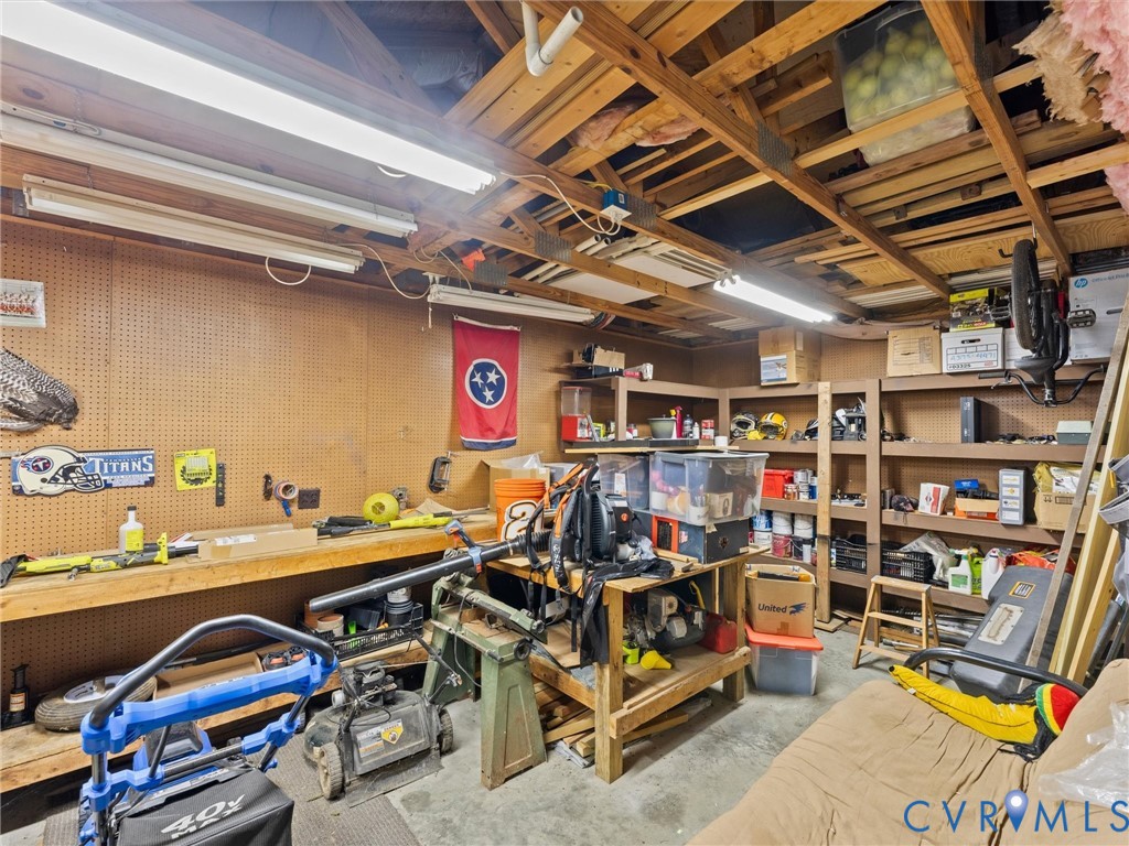 7019 Highcrest Ridge Dr