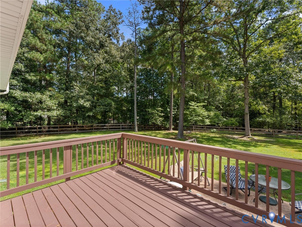 7019 Highcrest Ridge Dr