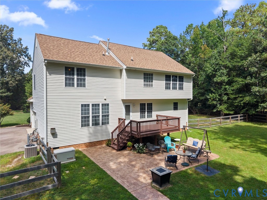 7019 Highcrest Ridge Dr